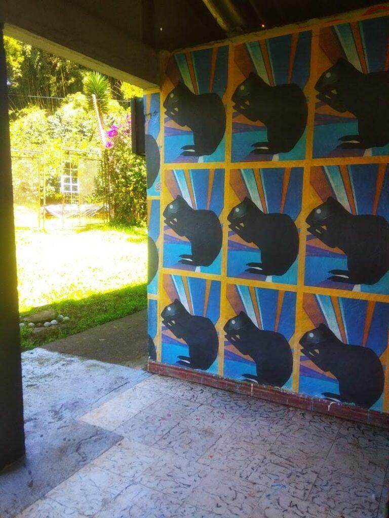 Mural repetido de guatines